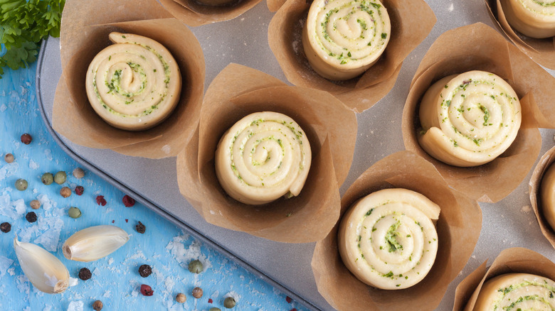 muffin tin garlic bread roll ups