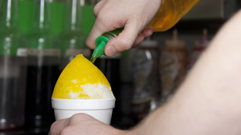 making a snow cone