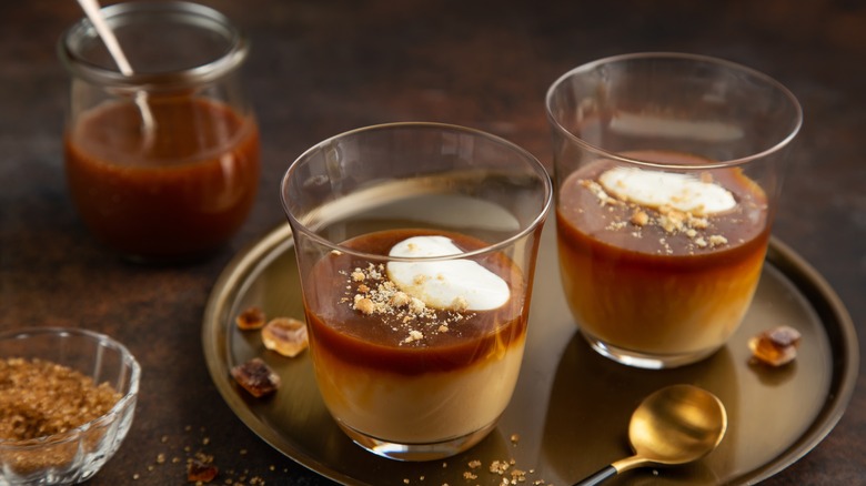 Butterscotch dessert in glass jars