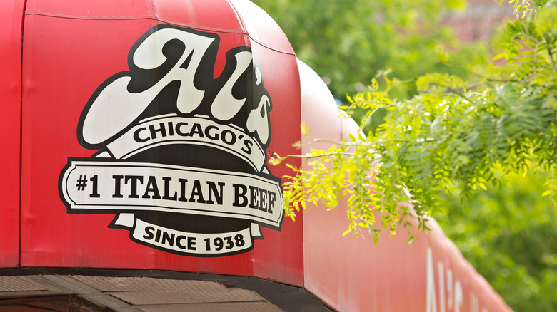 Exterior of Al's #1 Italian Beef in Chicago