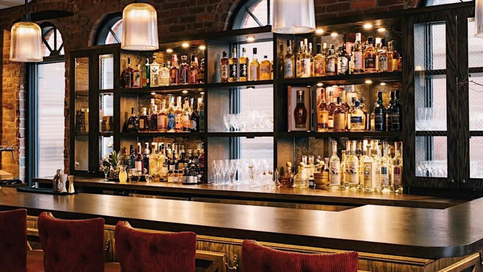 The NYC Cocktail Bar Designed With Comfort In Mind