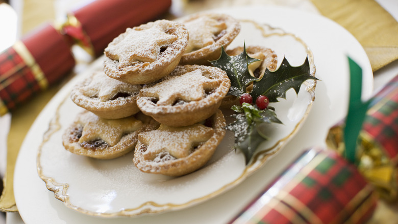 Platter of Christmas mince pies