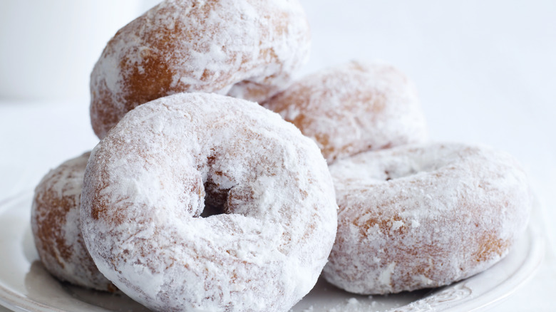 powdered donuts