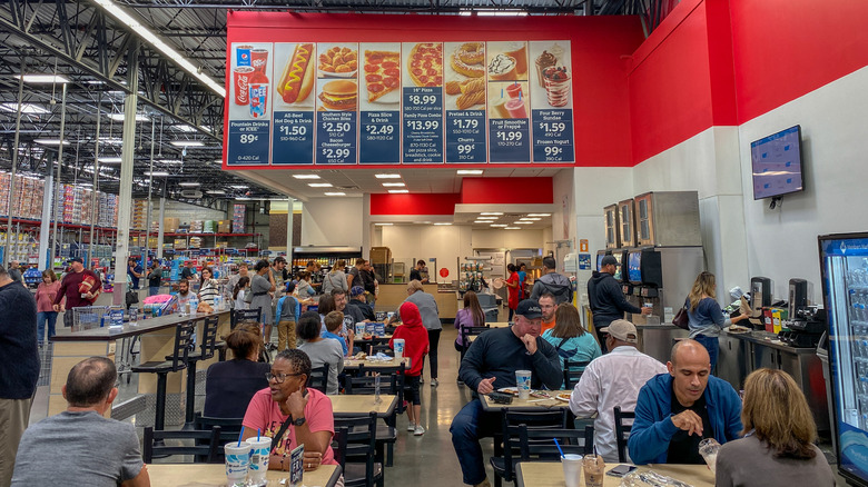A sam's club food court cafe