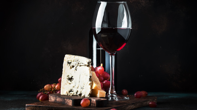 Stilton cheese with port wine