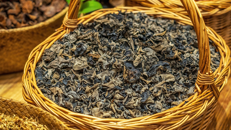 black tea leaves in bulk