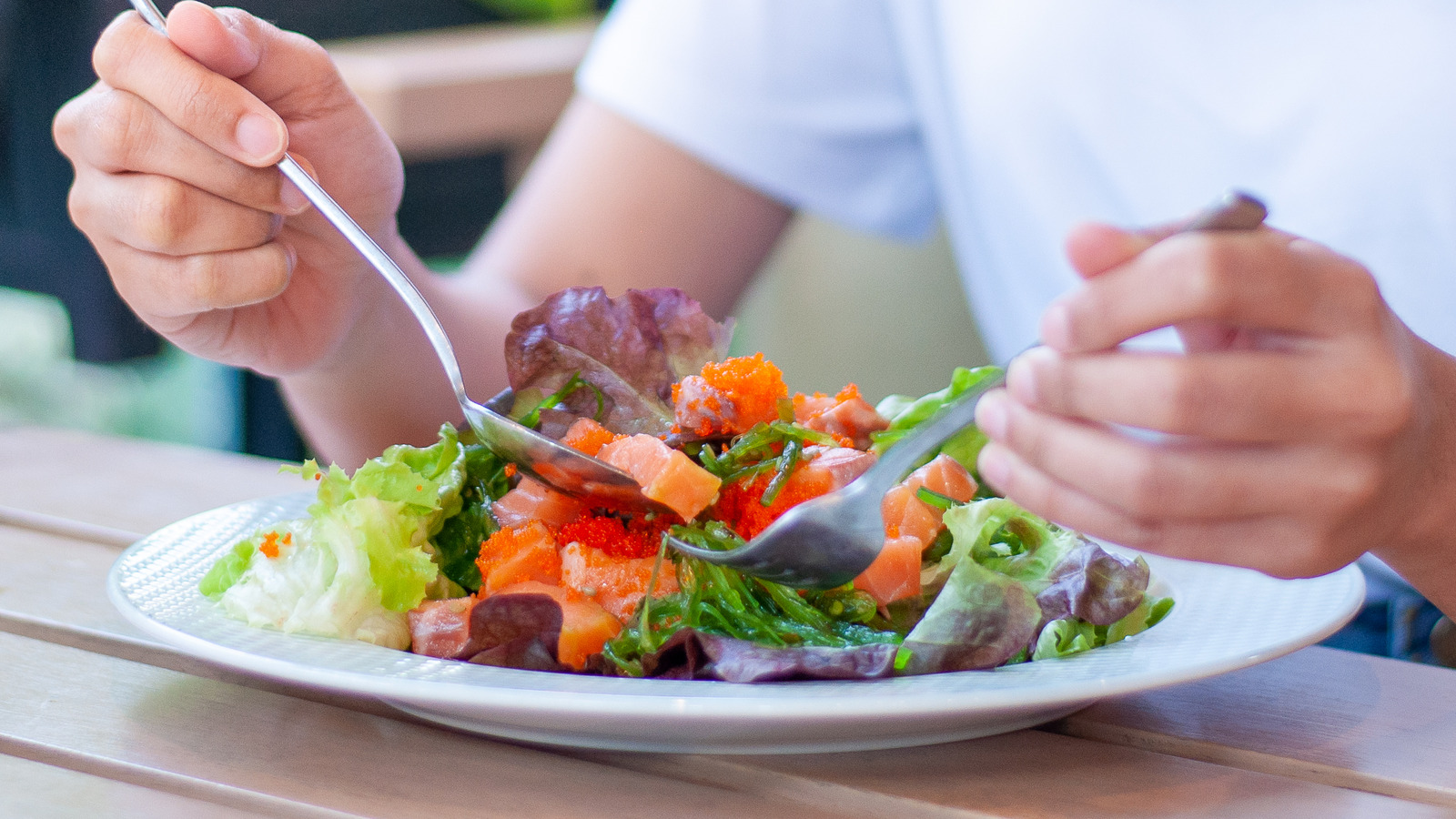 The One Salad You Might Want To Reconsider Ordering At A Restaurant