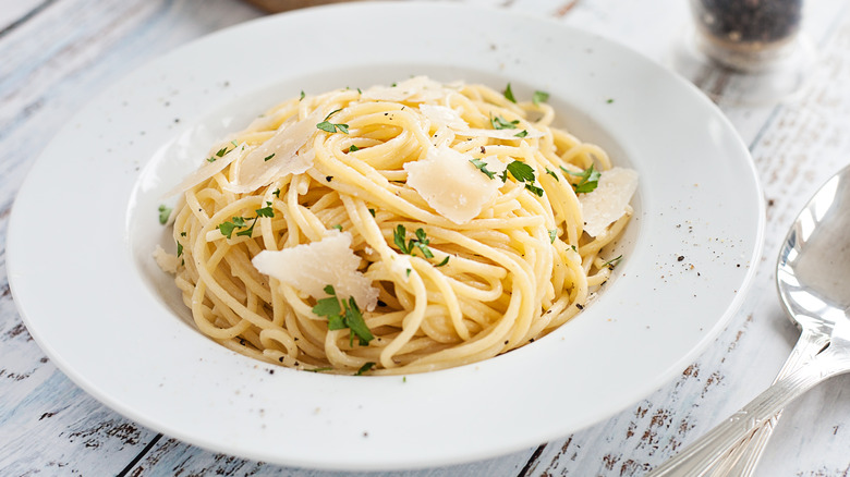 spaghetti with parmesan cheese