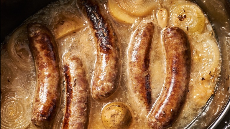 sausages cooked with onions