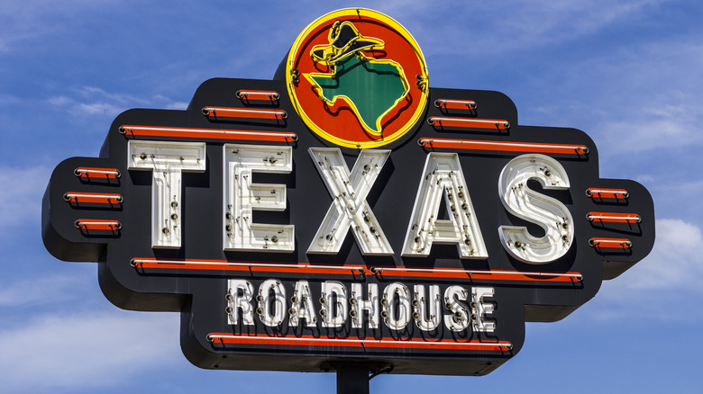 Texas Roadhouse sign