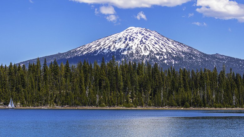 Mount Bachelor volcano in Oregon