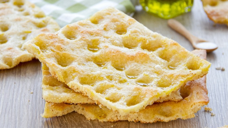 Focaccia alla Genovese with oil