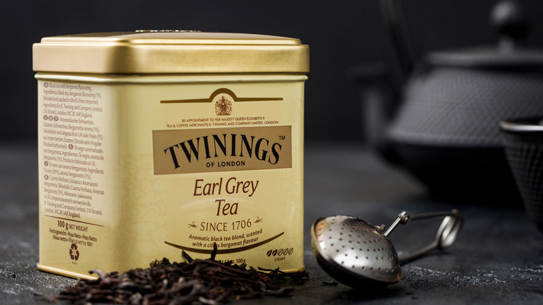 Tin of Twinings Earl Grey