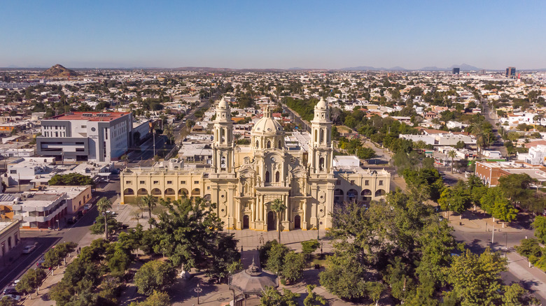 Overview of cathedral in Hermosillo, Sonora