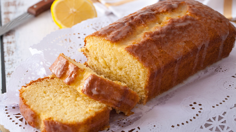 Lemon cake with glaze