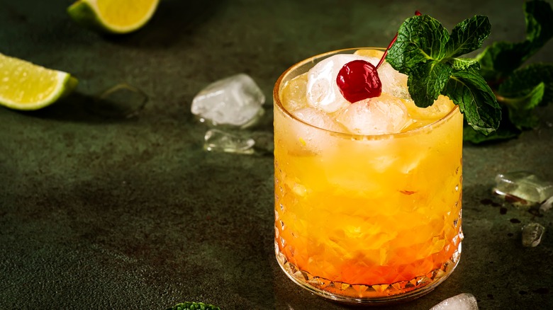 mai tai with cherry