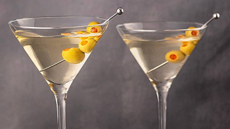 gin martinis with three olives