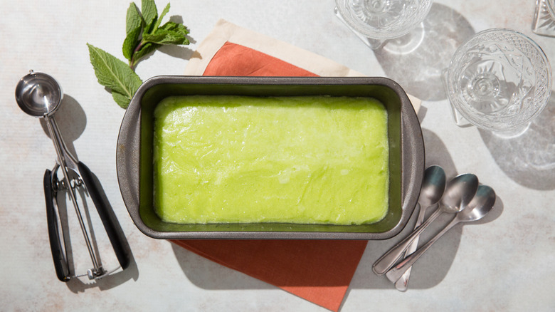sorbet in pan on table