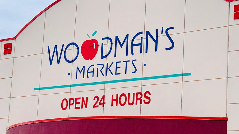 Woodman's Food Market building