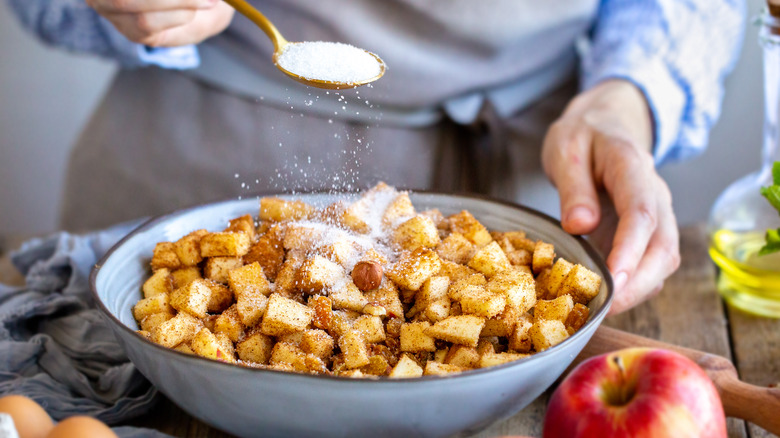 making apple pie filling