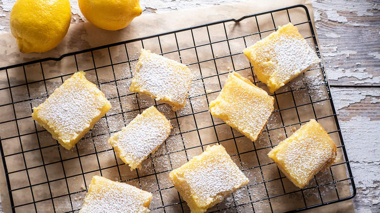 Lemon bars