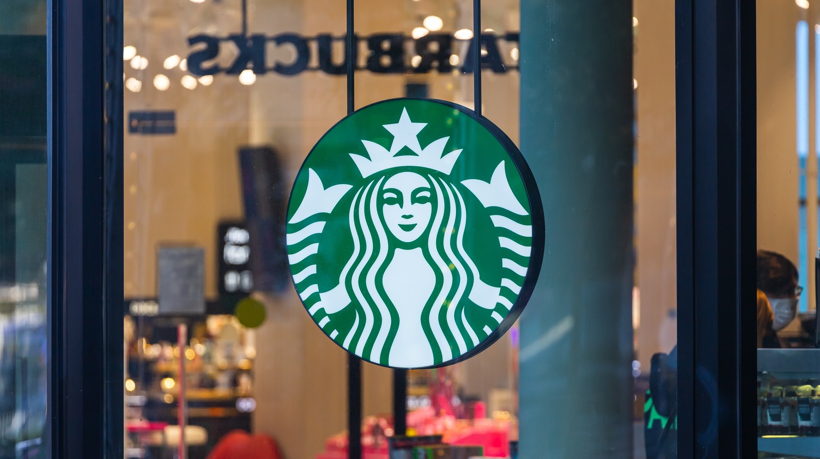 The Starbucks union, explained - Vox