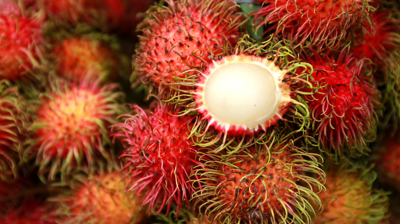 pile of rambutan fruits