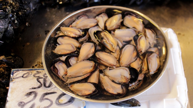 Plate of mussels