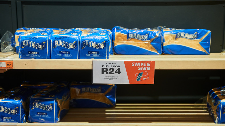 Grocery store display bread loaves