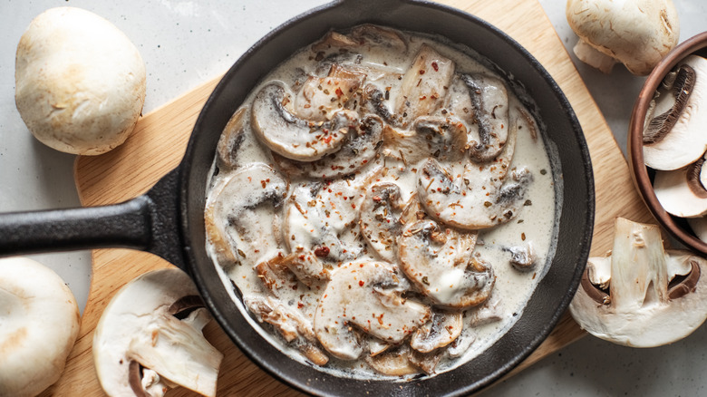 mushrooms cooking in cream