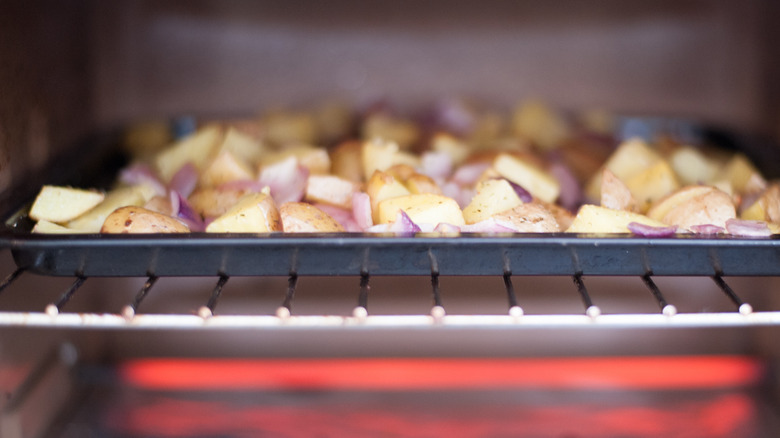 Toaster oven interior