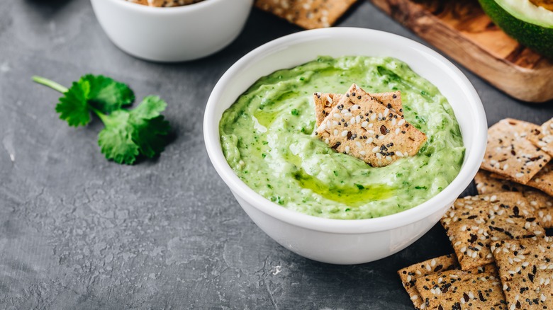 cilantro dip with crackers