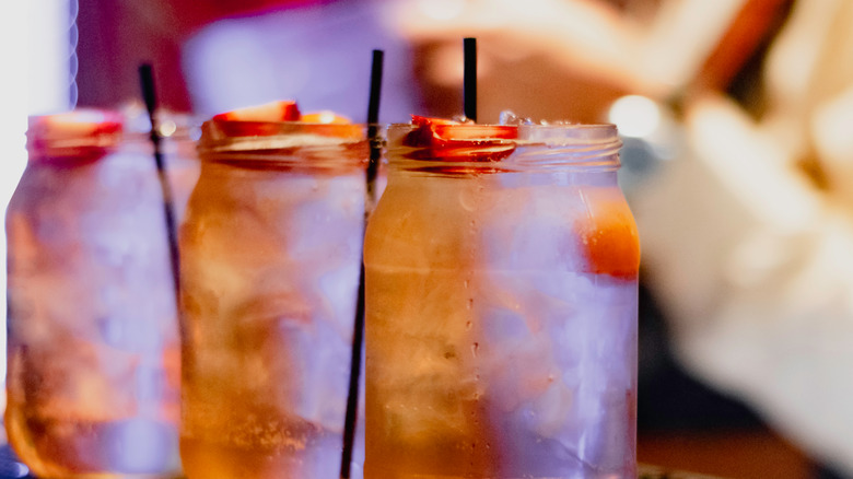 Pisco Chilcano drinks in mason jars