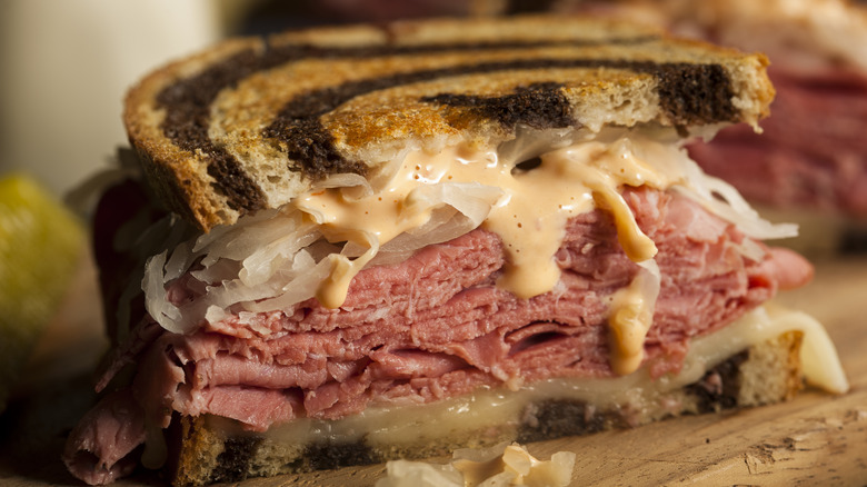 reuben sandwich on rye