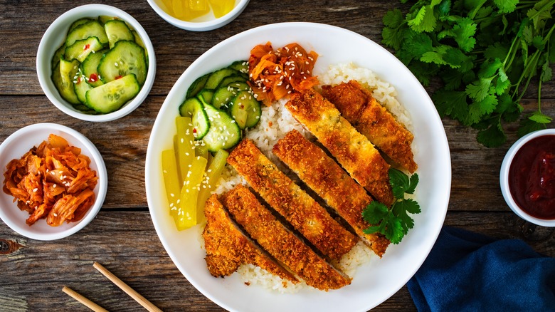 chicken katsu with various pickles