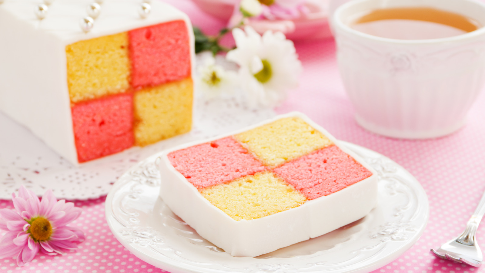 Blue & Pink Battenburg Cake - TeaTime Magazine