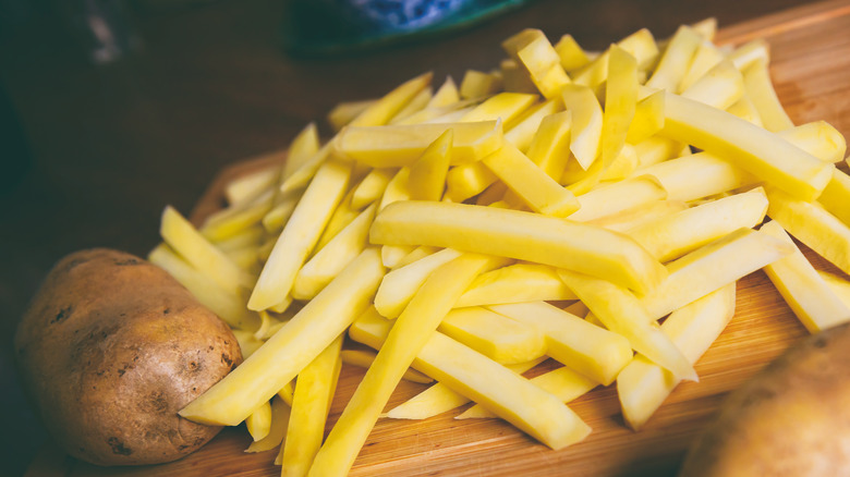 russet potato sliced for fries