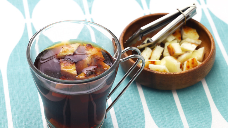 Kaffeost in a glass mug