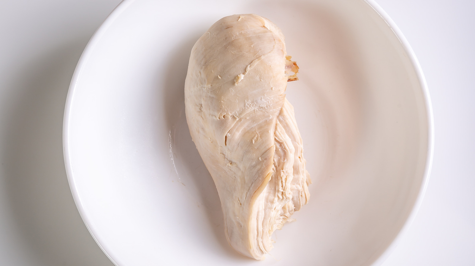 the-scientific-reason-cold-chicken-sometimes-tastes-bland