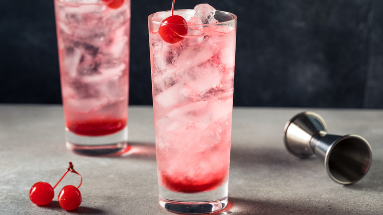 Dirty Shirley Cocktails With Grenadine