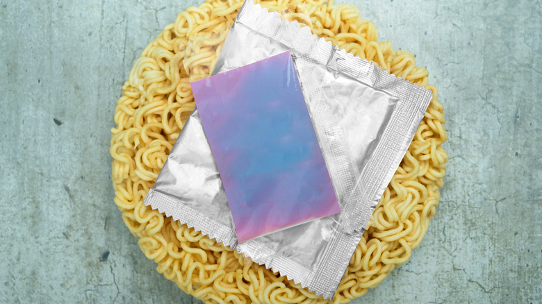 dried ramen and seasoning packets