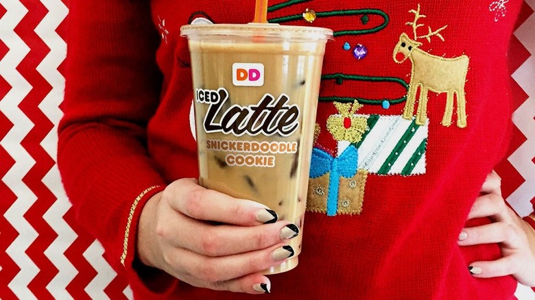 Dunkin' snickerdoodle cookie latte