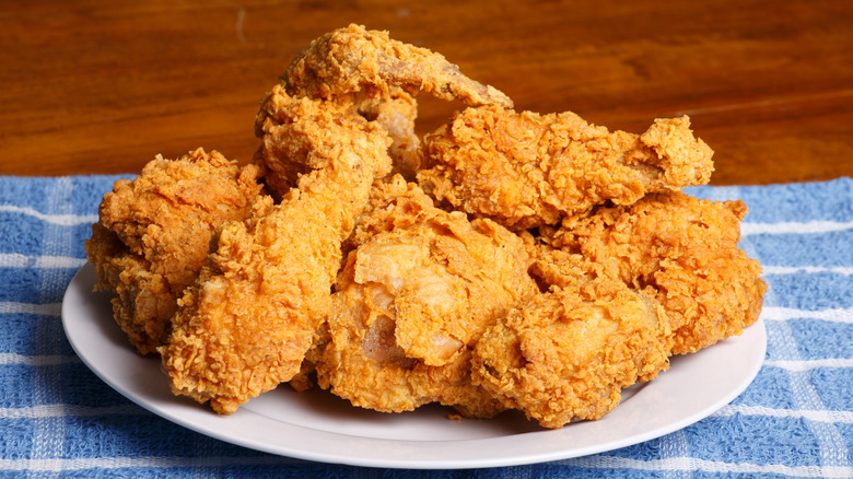 plate of fried chicken