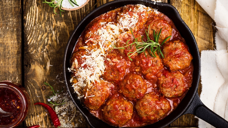 Meatballs in pan