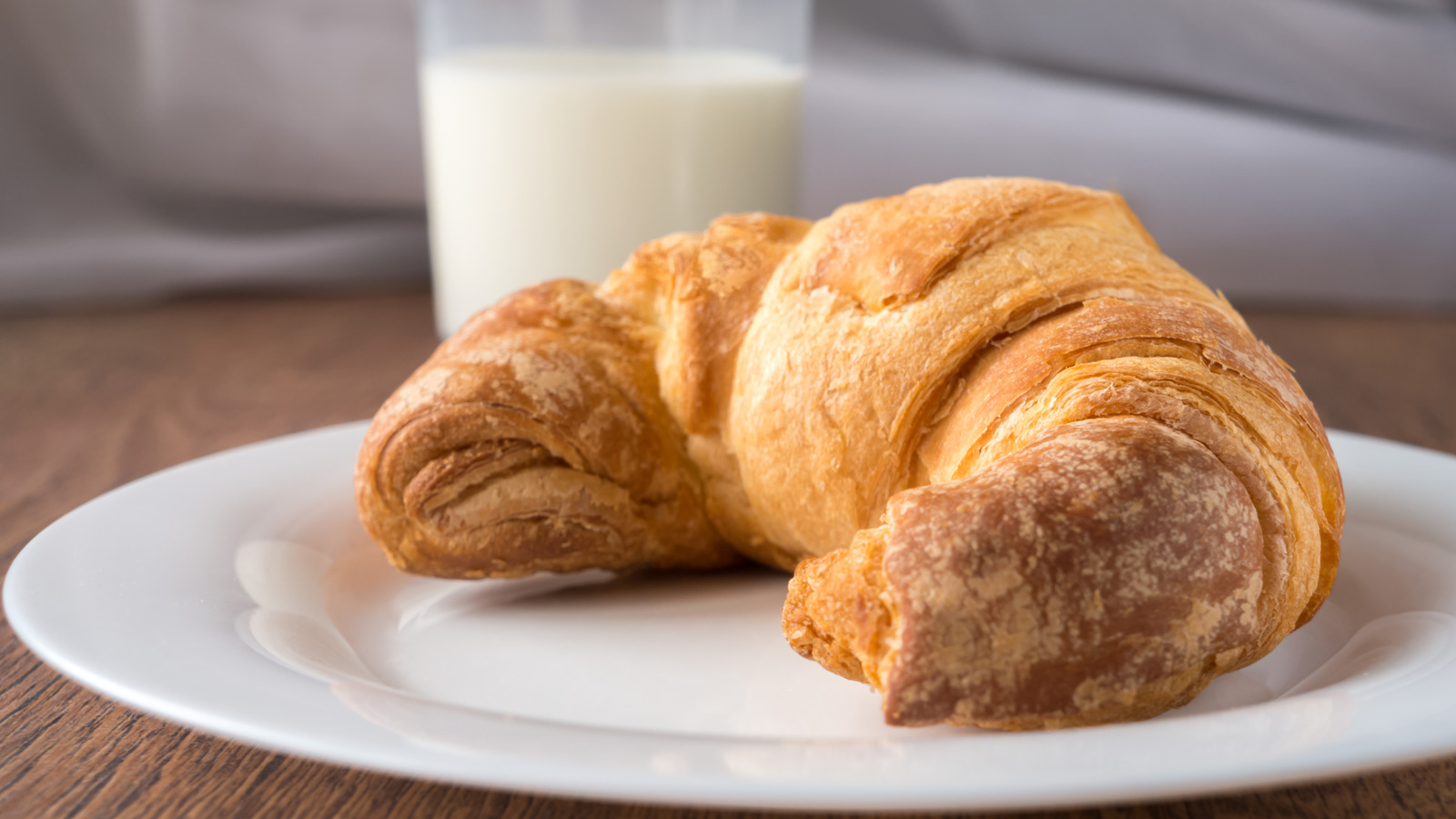 the-shape-of-your-french-croissant-could-have-a-hidden-meaning