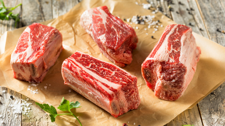 Uncooked beef short ribs