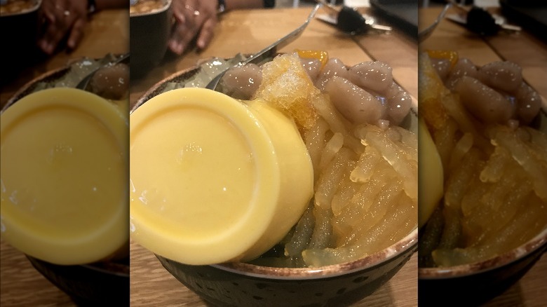 egg pudding as bingsoo topping