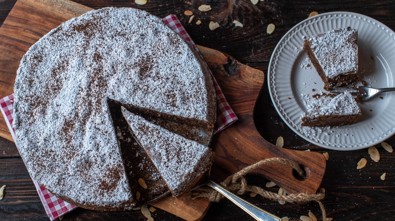 Gluten-free cake topped with powdered sugar