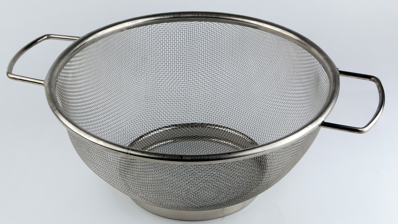 Metal kitchen sieve