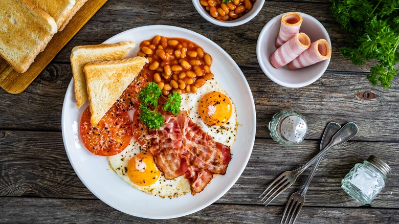 English breakfast plate